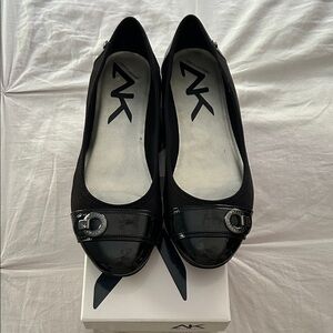 Anne Klein Black Patent Toe Ballet Flats with Decorative Buckle